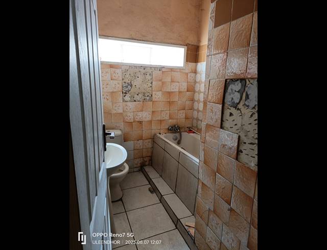 3 BEDROOM FREESTANDING FOR SALE IN EDENDALE N